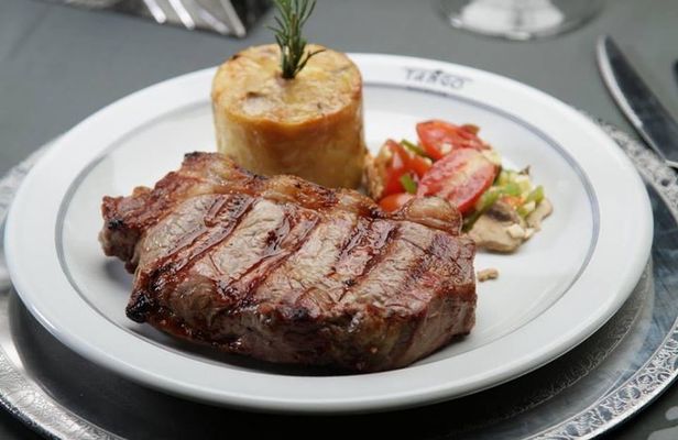 Skip the Line Ticket for Tango Porteño Show with Dinner Platea