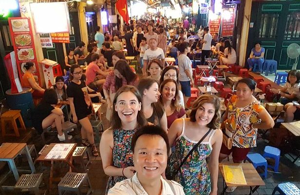 Private Hanoi Street Food Tour With Mr.Ha