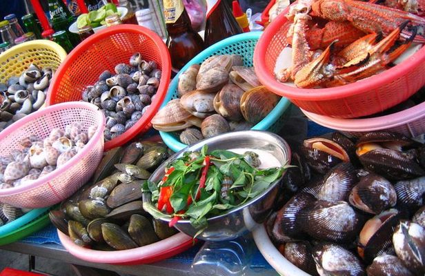 Small-Group Hanoi Seafood Tasting And Walking Tour