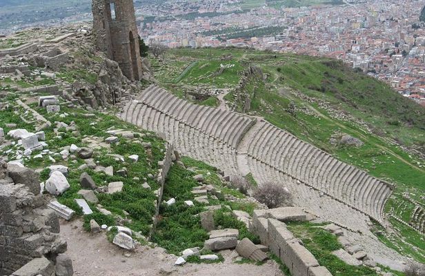 Pergamum Acropolis and Asclepion Tour from Dikili Port with Private Guide