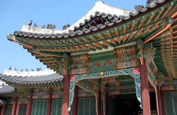 Korean Palace and Market Tour in Seoul Including Insadong and Gyeongbokgung Palace