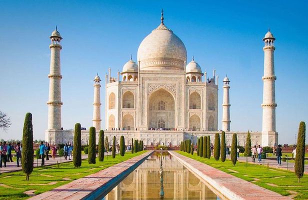 Private tour to Agra with Taj Mahal & Agra Fort by Car