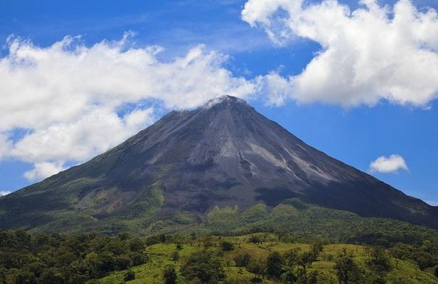 9-Day Best of Northwest Costa Rica from San Jose: Arenal Volcano National Park, Monteverde Cloud Forest and Guanacaste
