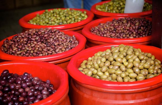 Greek Food Walking Tour in Athens
