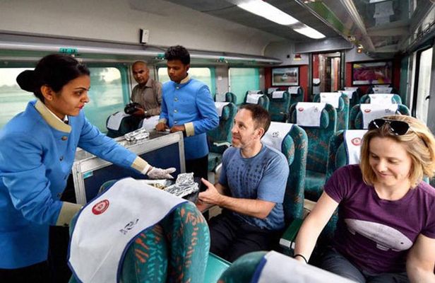 Taj Mahal Tour By Train With 5 Star Hotel Lunch