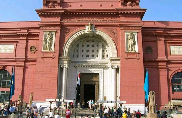 Day Tour to Islamic Cairo ,The Egyptian Museum and Khan El-Khalili