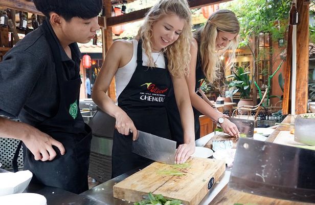 Half-Day Chengdu Cooking Class with Local Market Visit