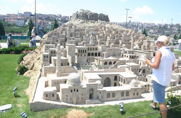 Semi Private Tour - Golden Horn and Miniaturk Park Tour in Istanbul