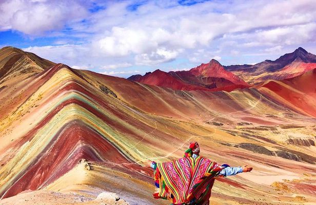 Full-Day Tour and Hike to Rainbow Mountain from Cusco, Peru