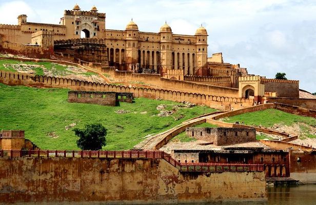 Full Day Jaipur (Pink City) Tour from Delhi by Express Train
