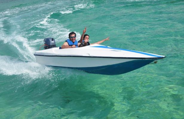 Punta Cana Combo Tour: Speedboat Ride, Catamaran and Snorkeling