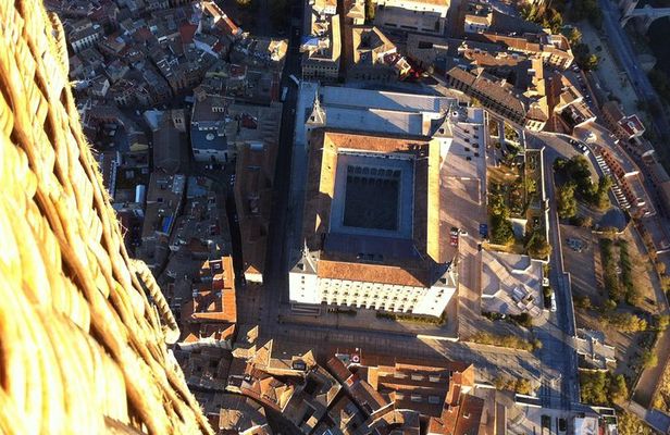 Hot-Air Balloon Ride over Toledo with Optional Transport from Madrid