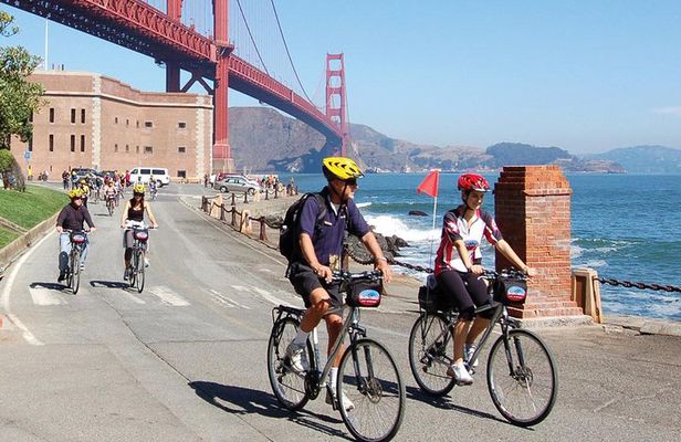 Golden Gate Bridge Guided Bicycle or E-Bike Tour from San Francisco to Sausalito