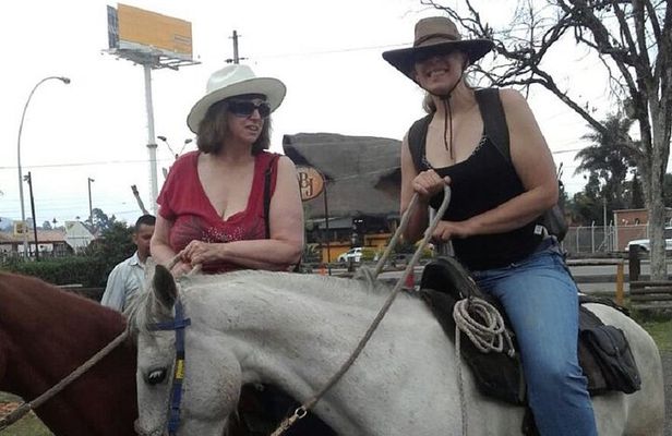 Fun Horse Rides Near Bogota