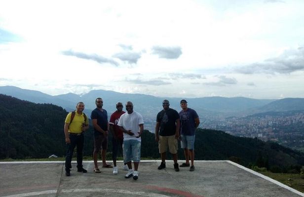 Private tour to Pablo`s prison (plain package)