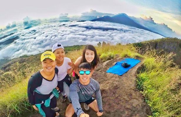 Private Tour : Mount Batur Sunrise Trekking and Rice Terrace with All Inclusive 