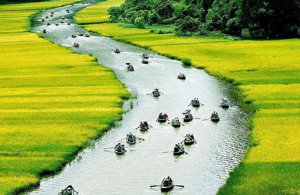 Day Trip to the Ancient Capital of Ninh Binh from Hanoi