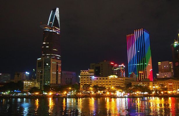 Cruise Dinner On Saigon River