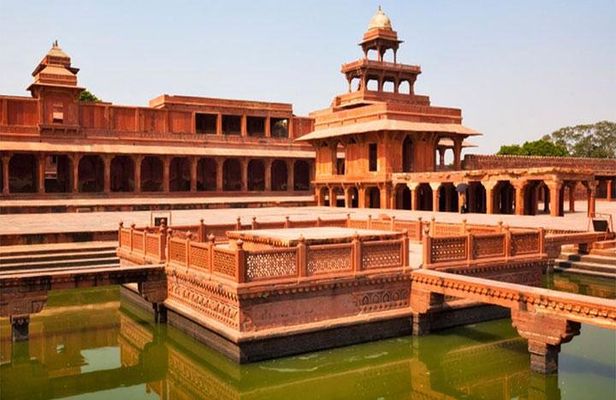 Fatehpur Sikri Private Half Day Tour