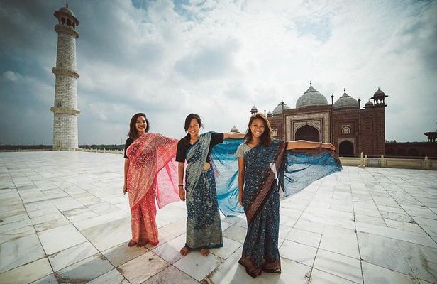 Half-day Taj Mahal Tour from Delhi by AC Car