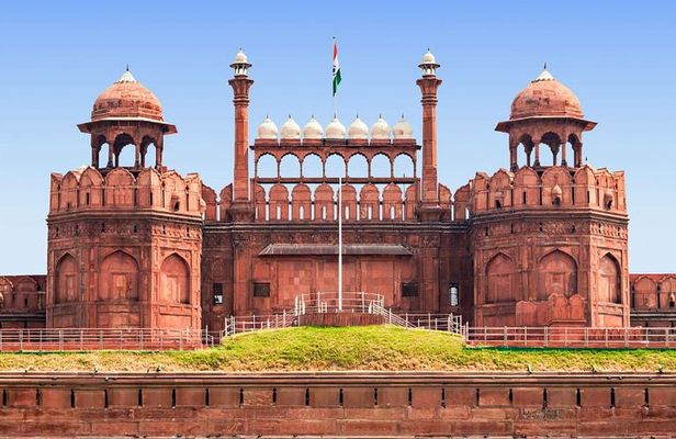 3 Nights 4 Days Golden Triangle India Tour with 5 Star Hotel Accommodation