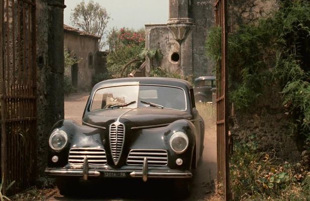 Godfather vs Mafia Tour & Pasta Lunch (Small Group or Private)