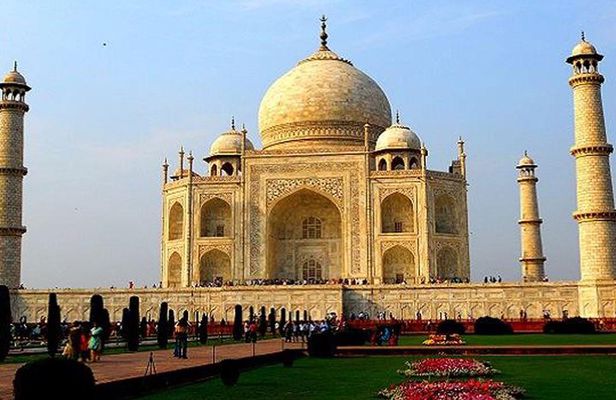 Taj Mahal day Tour From Delhi by Car.