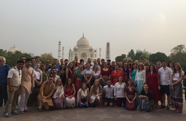 Taj Mahal Tour With Mathura & Virndavan