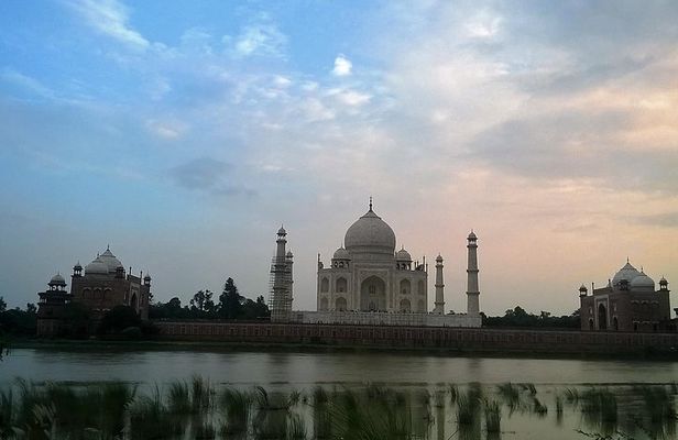 Delhi Agra jaipur 6 Days Tour