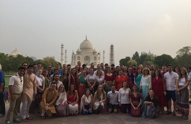 Four-Day Private Luxurious Golden Triangle Tour to Agra & Jaipur
