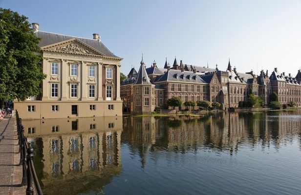 Private Tour: The Hague Walking Tour Including Peace Palace Visitors Center