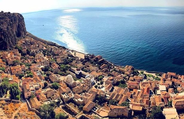 3 Days PrivateTour:Sparta - Mystra - Monemvasia - Mycenae - Epidaurus & Corinth