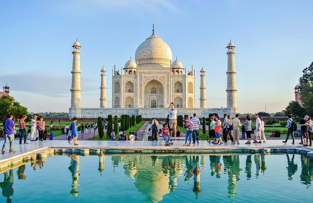 Taj Mahal Tour From Delhi By Car