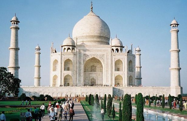 Taj Mahal Tour By Train From Delhi