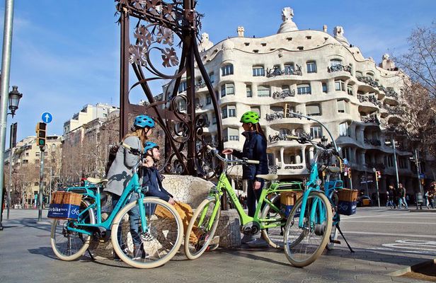 Barcelona Gaudi Guided Small Group E Bike Tour