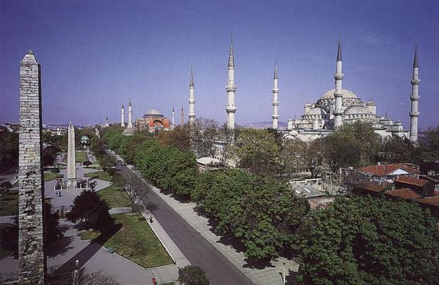 Istanbul-Topkapi Palace, Hagia Sophia, Blue Mosque, Grand Bazaar 