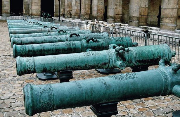 Skip-the-line Les Invalides World War Museum Guided Tour - Exclusive Guided Tour