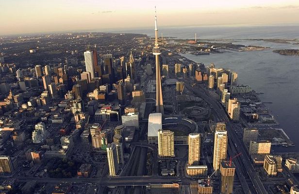 Toronto Like a Local: Customized Private Tour