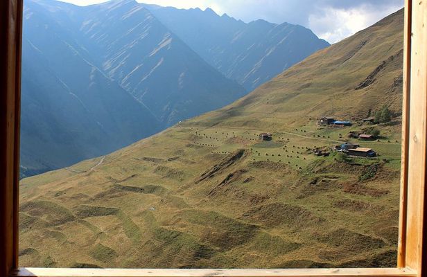 Trekking Tour from Tusheti to Khevsureti via Atsunta Pass