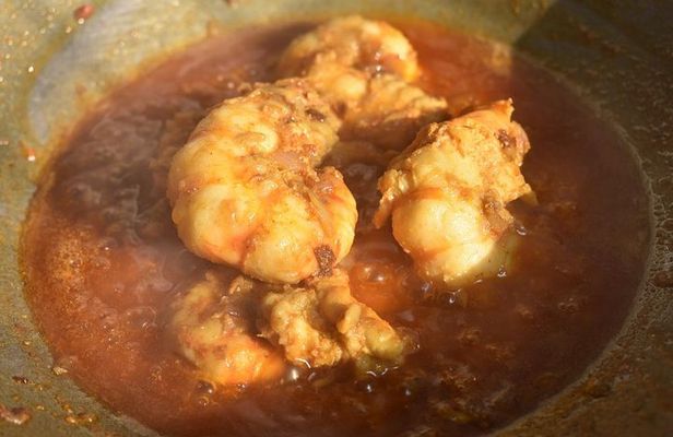 Cooking class in the down town of Yangon, half day tour (07:30 AM - 12:30 PM)