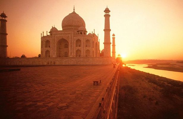 Agra Taj Mahal Sunrise & Sunset Tour from Delhi