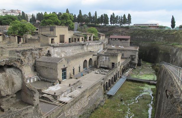 Half Day Morning Tour of Herculaneum from Sorrento