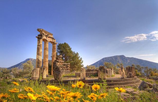 Private Tour: Delphi Day Trip from Athens Including wonderful local Lunch
