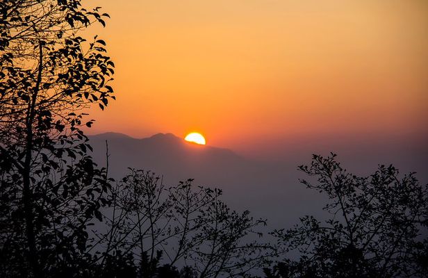 Guided Trek to Chisapani Nagarkot -3 Days