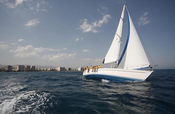 Private cruise with a sailing yacht Koursaros