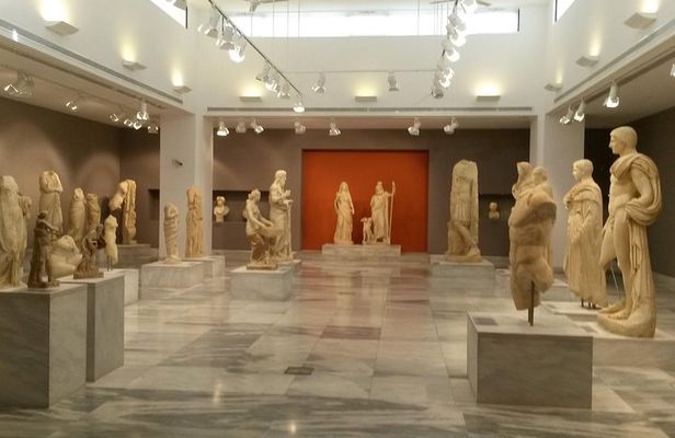 Archaeological Museum of Heraklion Tour