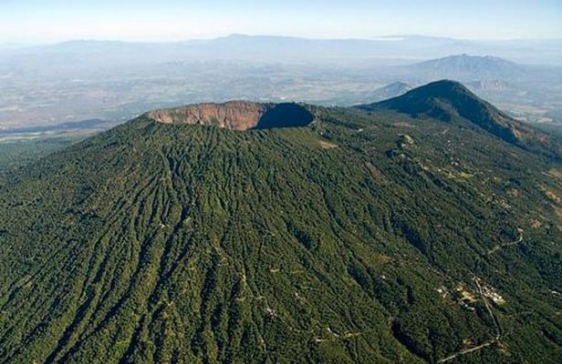 San Salvador Layover Tour | City Sightseeing & El Boqueron Park