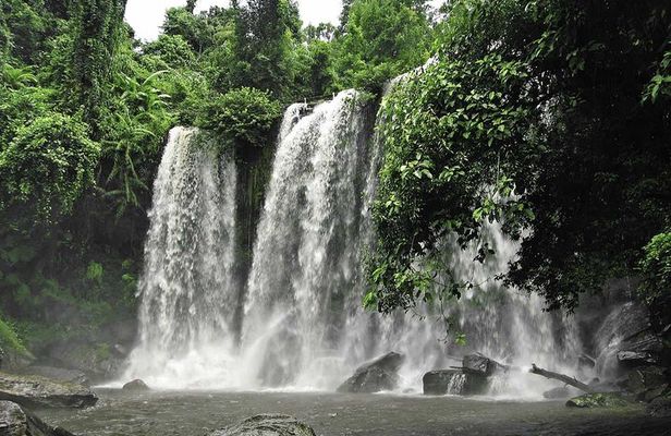 Private Kulen Mountain-Banteay Srei and Kampong Phluk Village