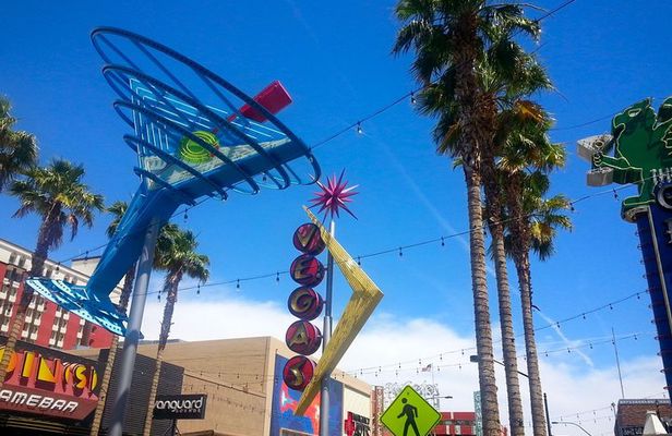 Downtown Las Vegas - Fremont Street History Walking Tour