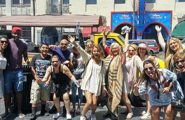 Hollywood and Celebrity Homes Bus Tour